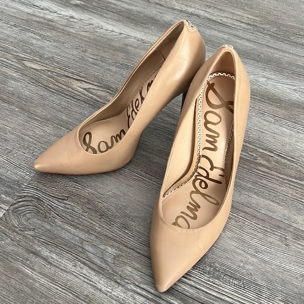 San Edelman Pointed Toe Heel